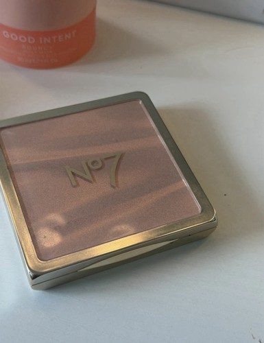 Brand new no7 eyeshadow - new,