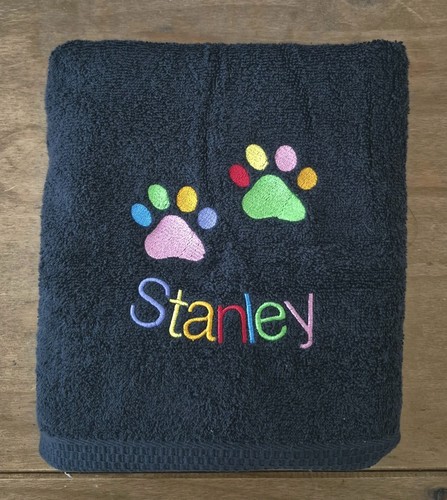 Personalised embroidered dog - embroidered,