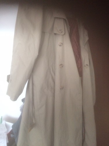 Burtons trench coat - long,
