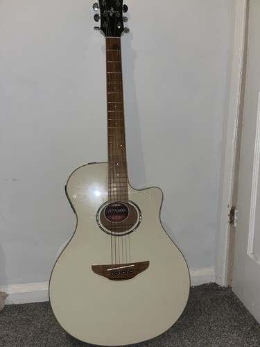 Yamaha apx600 cream guitar and - apx600,