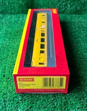 Hornby R4992 Network Rail Mk2D Staff Coach 9481 New