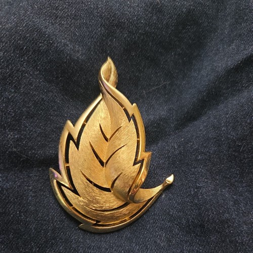 Vintage jewelry crown - jewelry, trifari