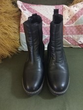 Chunky Black Chelsea Boots Contrast Stitching Size 6 Leather Excellent Condition