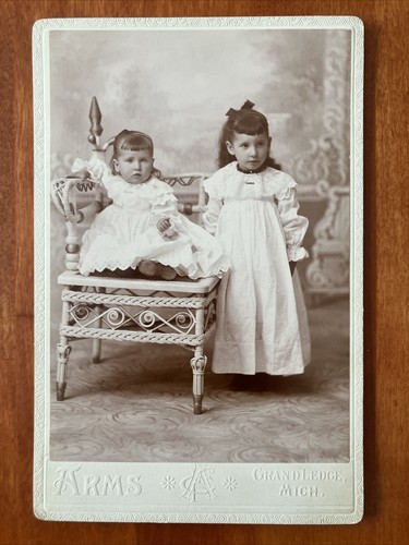 Cute girls children - 2,