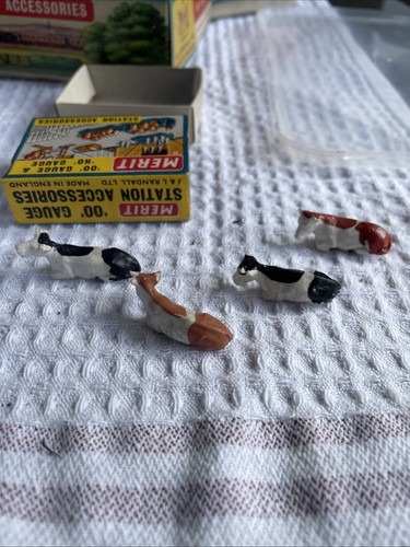 Merit gauge5101 cows lying - oo,