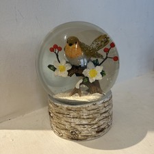 Heaven Sends Robins on Perch Musical Christmas Snow Globe Beautiful Festive Gift