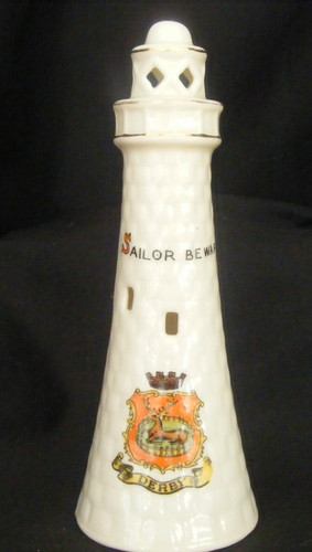 Wilton crested china - crested,