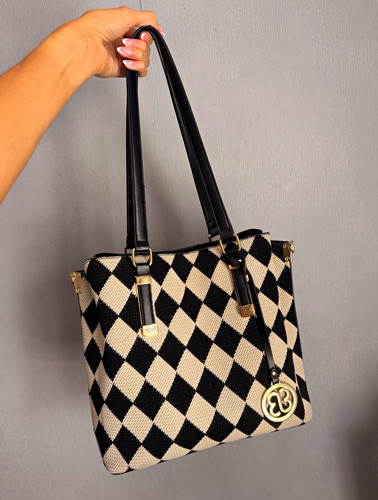 Bessie london black white - bessie,