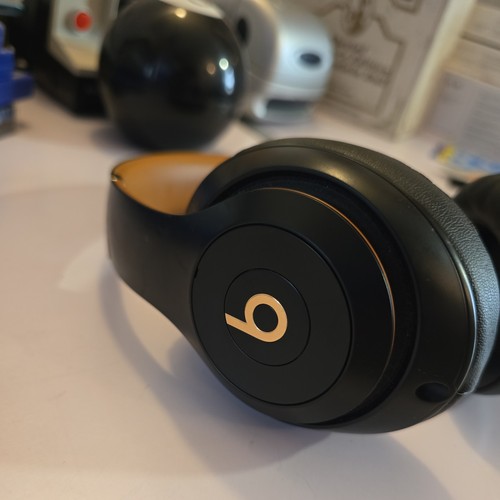 Beats studio3 wireless over - beats,