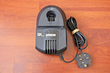 GENUINE ERBAUER C1820A002 18V MAINS BATTERY CHARGER.