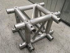 Prolyte S36V BOX Corner Block