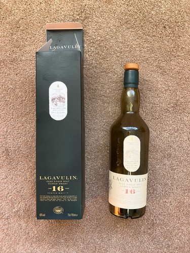 Lagavulin aged years single - lagavulin, 16