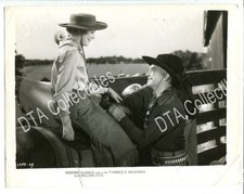 RUSTLERS' VALLEY-8X10 STILL-WILLIAM BOYD-MURIEL EVANS-1937-WESTERN-ADVENTURE G