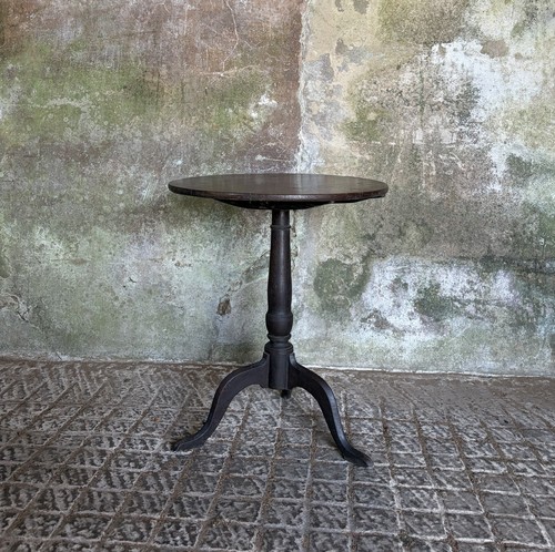 Antique oak wine - oak,