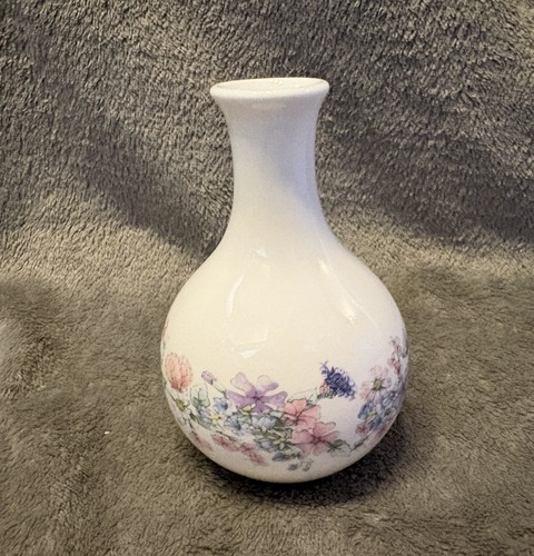 Wedgwood angela pattern bone - pattern,