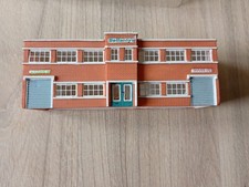 Hornby Lyddle End N8768 N Gauge Office Building 