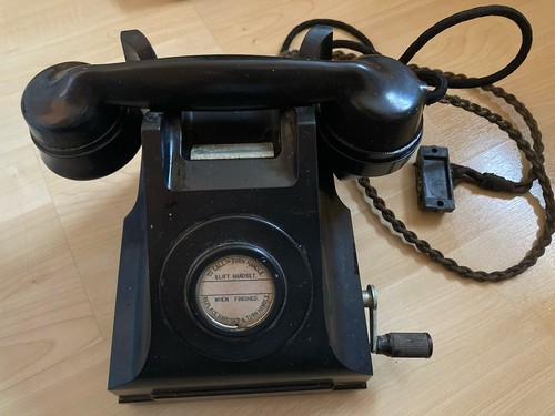 Vintage black bakelite - vintage, hand