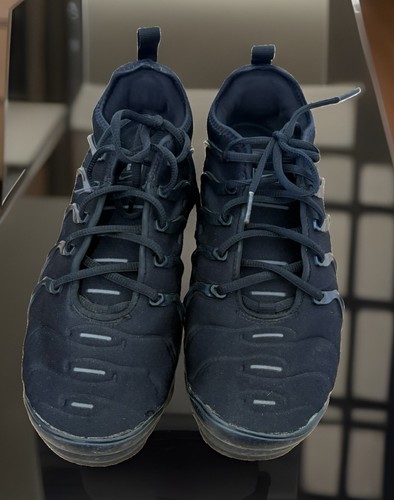 Nike air vapormax plus triple - nike,