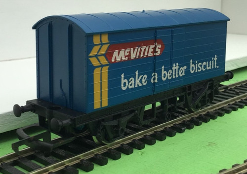 Hornby gauge r137 - gauge, mcvities