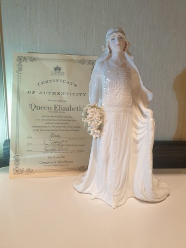 Coalport figurine queen - ,