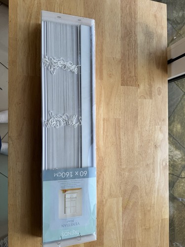 Venetian blind - venetian,