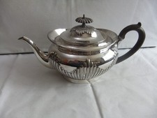 Vintage Elkington Silver Plated Gadrooned Teapot c.1948