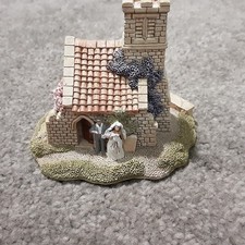 Lilliput Lane WEDDING BELLS . Part of The English Collection North.