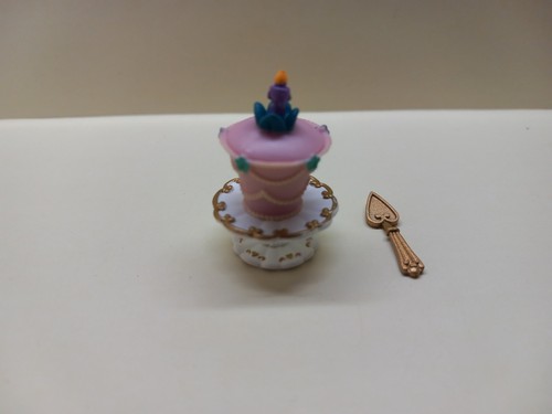 Cake stand slice alice in - stand,