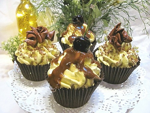 Fake cakes artificial - fake,