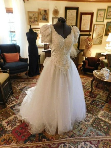 Gorgeous mori lee vintage - "mori, lee"