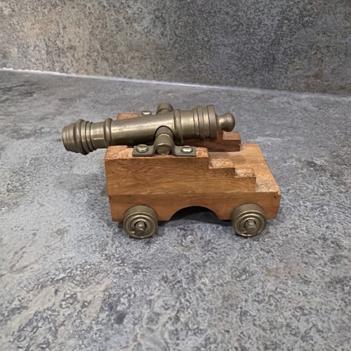 Vintage desktop cannon naval - desktop,