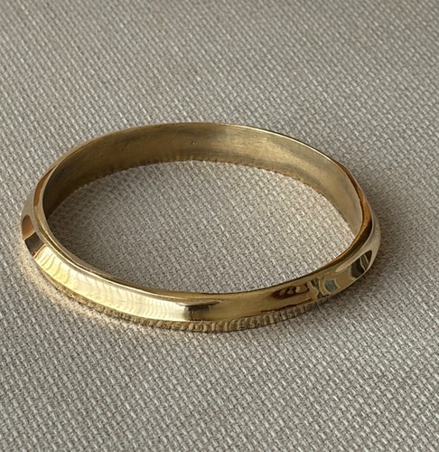Round brass handmade bangle - round,