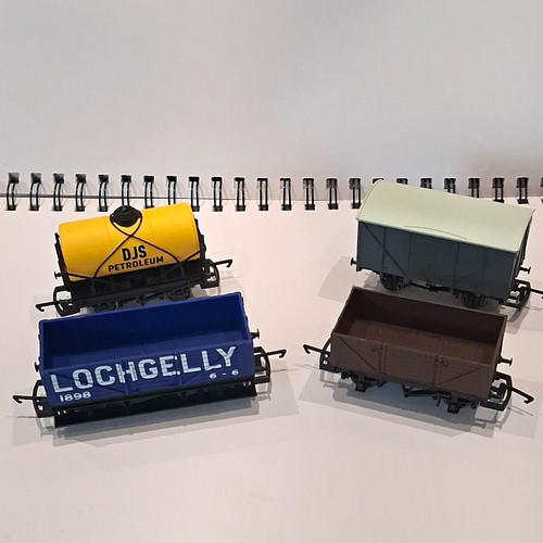 Hornby freight wagon lot - oo,