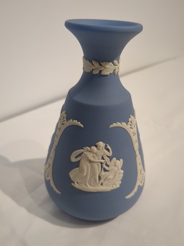 Wedgewood blue jasper ware - jasper,