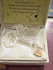 Mayflower Collection 21st Birthday Glass Key Moments Keepsake Gift Music Box