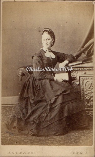 Bedale cdv lady elaborate - cdv,