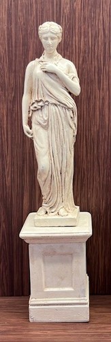 Scale roman style statue - scale,