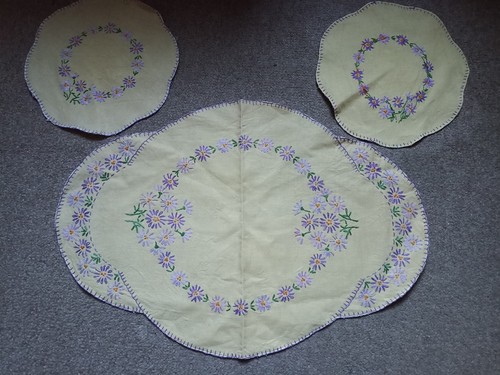 Vintage linen hand embroidered - linen,