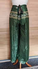 Up to UK Size 14 Tie Wrap