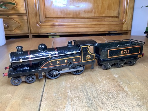 Hornby gauge clockwork 2 - gauge, no.2