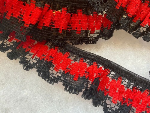 Gathered frilled lace - frilled,