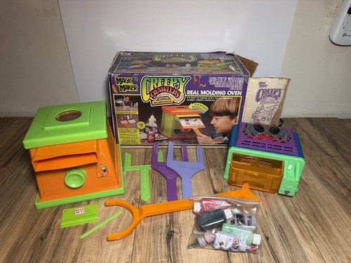 Creepy crawlers 1990 toymax - crawlers, 1990's