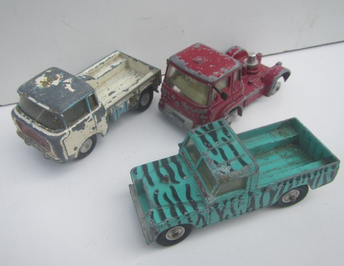 Corgi toys land - 3, rover