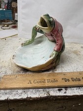 ANTIQUE MAJOLICA FROG ON LILY PAD RARE ITEM