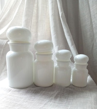 Set 4 Vintage Belgian White