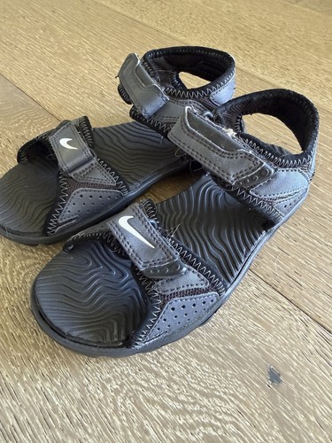 Boys girls nike black strap - boys,