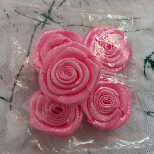 Rose buds satin - buds, ribbon