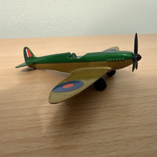 Matchbox skybusters aeroplane - matchbox,