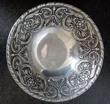 (469) Wilton 24cm Decorative Pewter Serving Fruit Bowl William & Mary Pattern