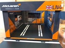 SCALEXTRIC/ BURAGO  Pit stop